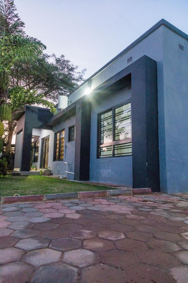 Ferienwohnung Blue Agave F1 Lusaka Exterior foto